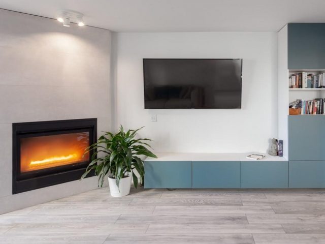 1255 Main St Vancouver- Livingroom- Fireplace- German Made Laminate